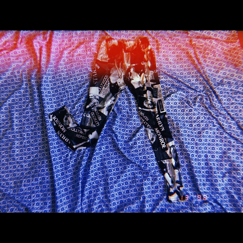 🖤Black and white Marilyn Monroe leggings